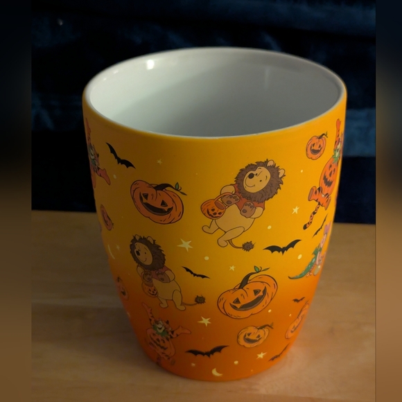 Pooh Halloween Ombre Mug Orange - Picture 2 of 6